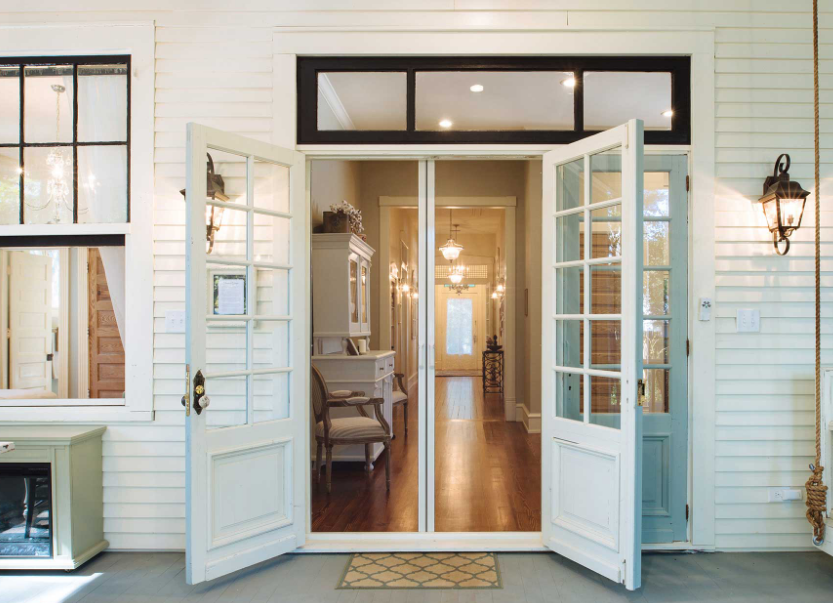 Retractable Screen Doors Can Make Life Easier
